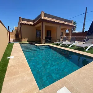 villa-raquel-conil-de-la-frontera.es-andalucia.com/