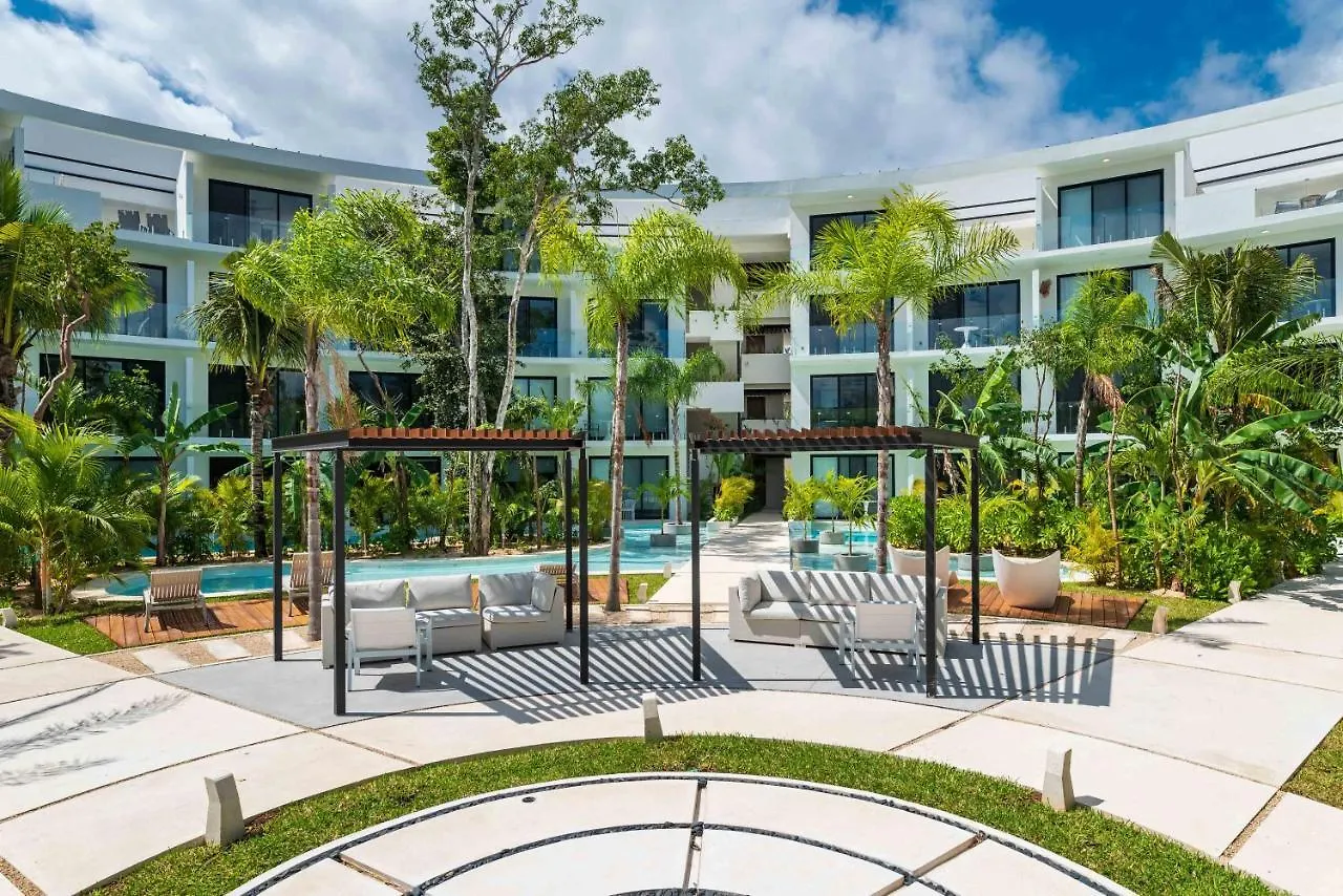 Central Park Lagunas By Sandy Powerful Tulum Mexiko