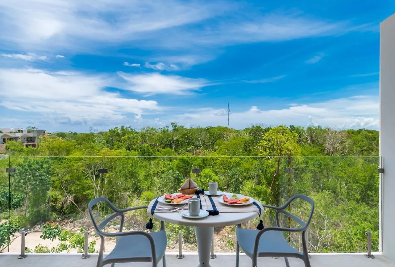 Central Park Lagunas By Sandy Powerful Tulum