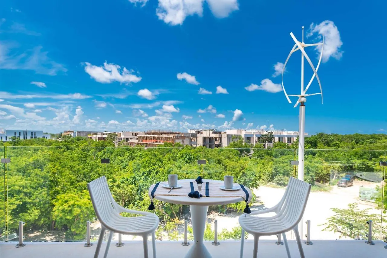 Central Park Lagunas By Sandy Powerful Tulum
